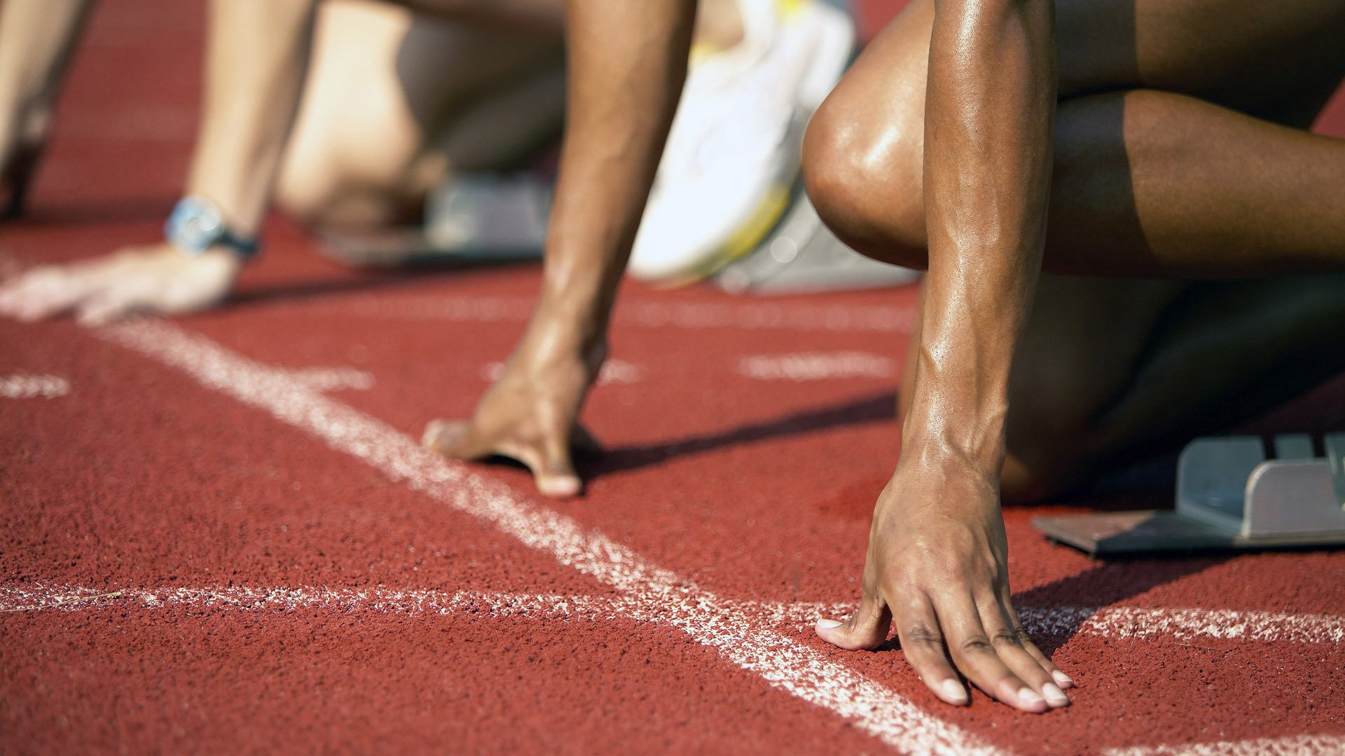 又见绝平！巴塞罗那与休斯顿火箭鏖战至终场，樊振东读秒救主